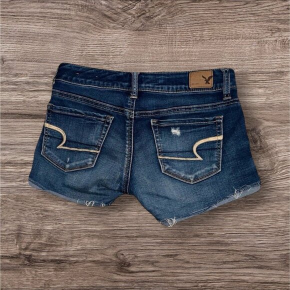 American Eagle “Super Stretch” Dark Distressed Jean Shorts Sz 0 - Picture 2 of 3